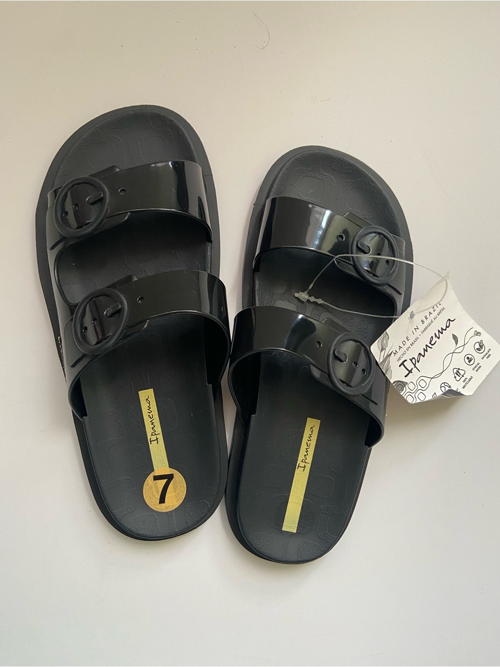 NWT Ipanema Black Double Buckle Jelly Slides